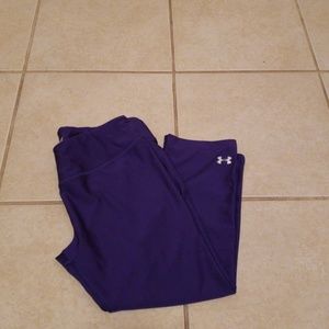 EUC Under Armour heat gear capri
